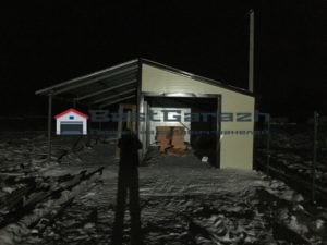 Гараж из сэндвич-панелей с навесом 8х7 под Лугой